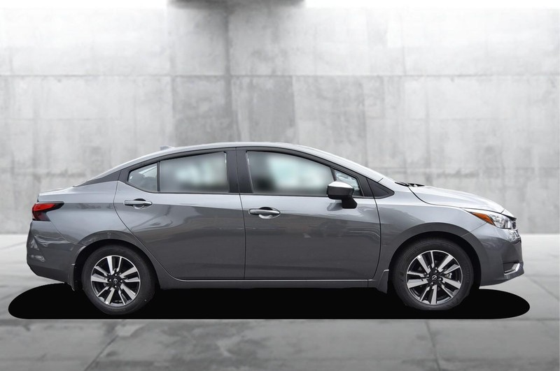 Nissan Versa Vehicle Image 05