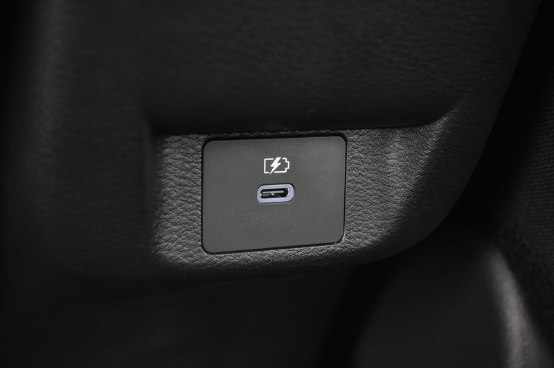 Nissan Versa Vehicle Image 21