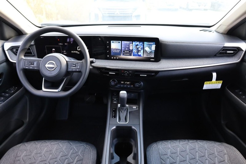 Nissan Kicks Vehicle Image 22