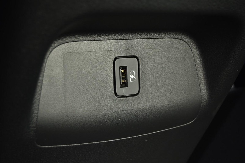 Nissan Sentra Vehicle Image 22