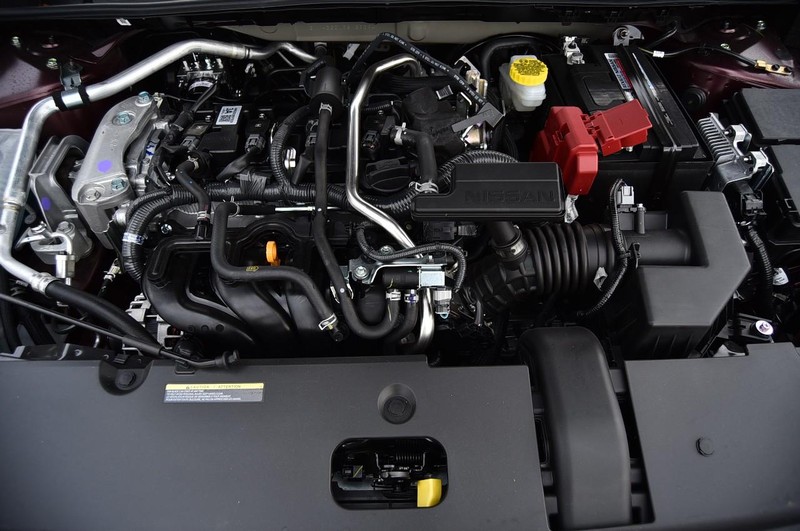 Nissan Sentra Vehicle Image 24