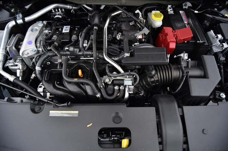 Nissan Sentra Vehicle Image 23