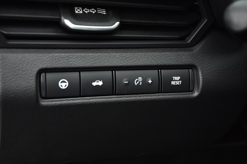 Nissan Altima Vehicle Image 11