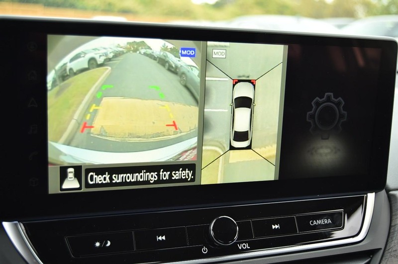 Nissan Altima Vehicle Image 13