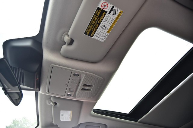 Nissan Kicks Vehicle Image 20