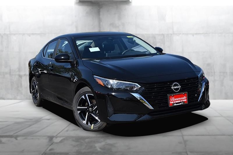 Nissan Sentra Vehicle Image 02