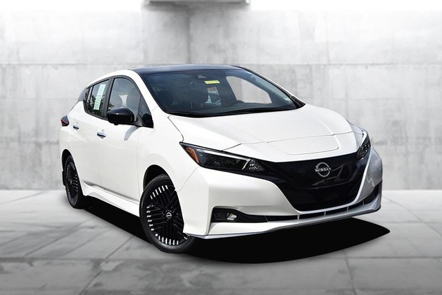 2024 Nissan LEAF