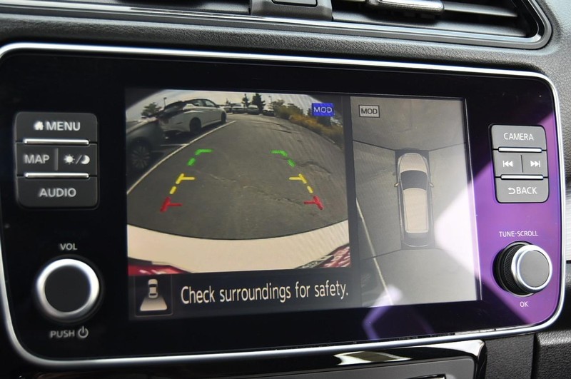 Nissan LEAF Vehicle Image 13