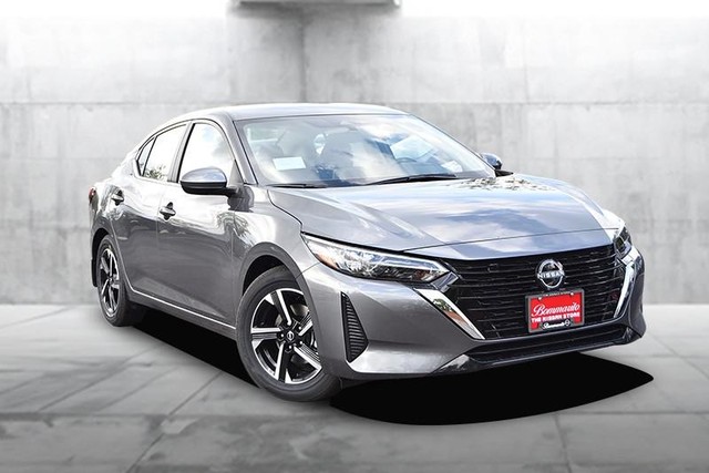 Nissan Sentra Vehicle Image 02