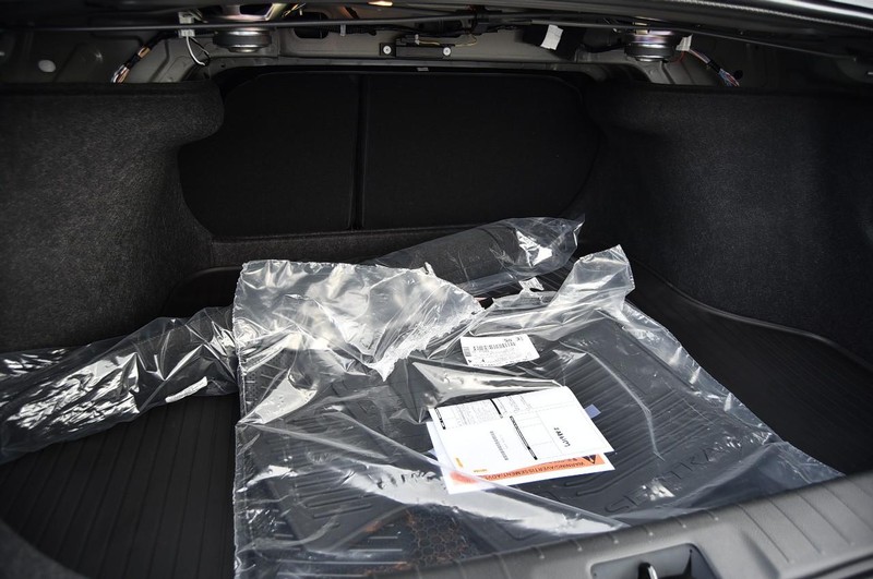 Nissan Sentra Vehicle Image 23