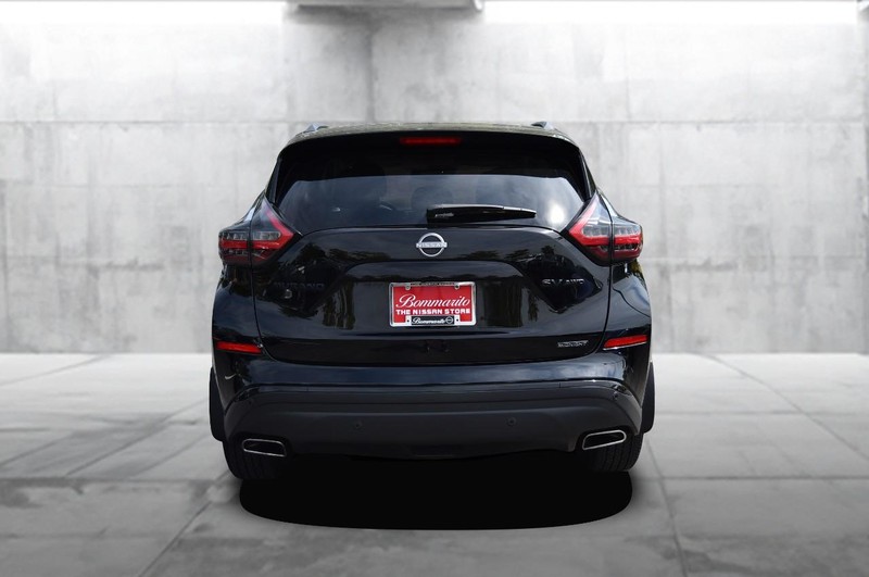 Nissan Murano Vehicle Image 06