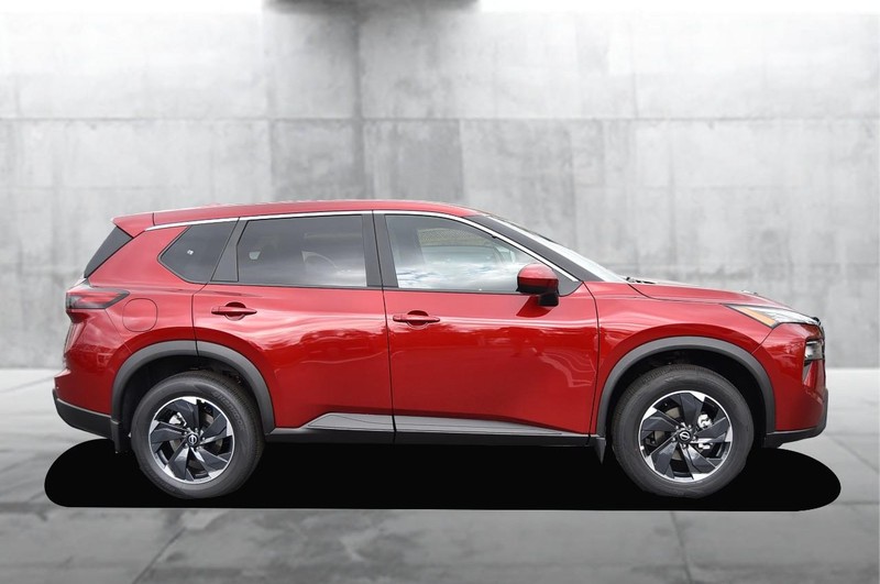 Nissan Rogue Vehicle Image 05