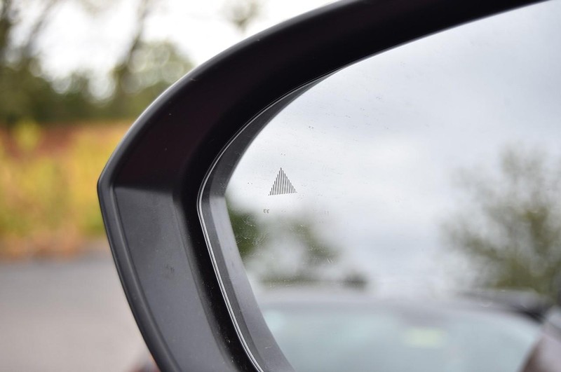 Nissan Rogue Vehicle Image 10
