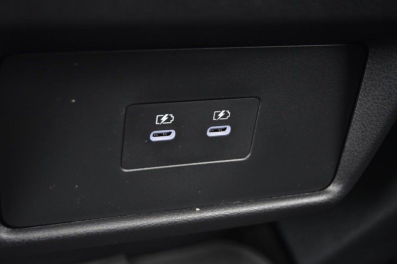 Nissan Rogue Vehicle Image 23
