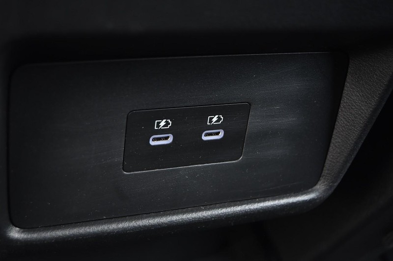 Nissan Rogue Vehicle Image 23