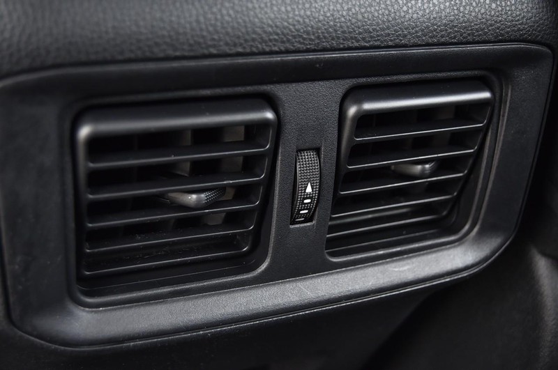 Toyota RAV4 Vehicle Image 20