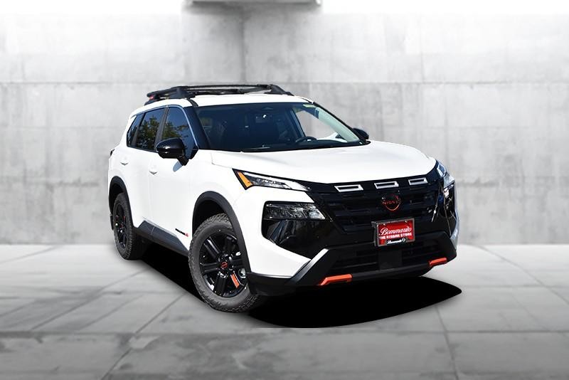 Nissan Rogue Vehicle Image 02