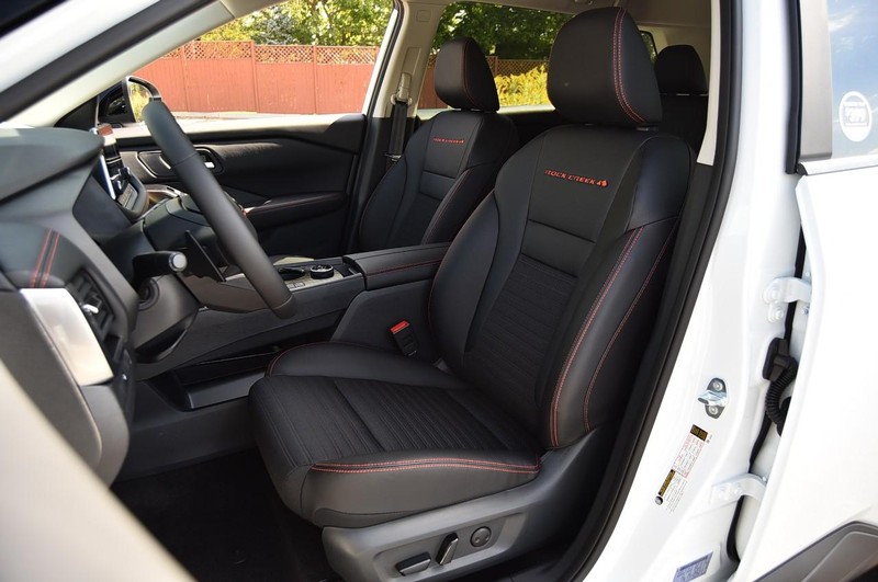 Nissan Rogue Vehicle Image 22