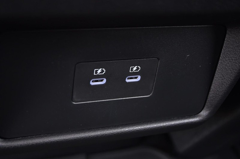 Nissan Rogue Vehicle Image 26