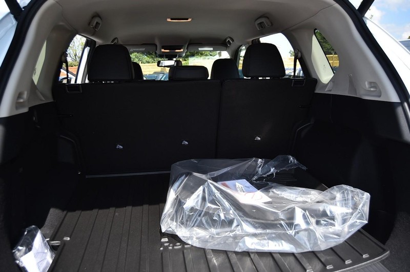 Nissan Rogue Vehicle Image 27