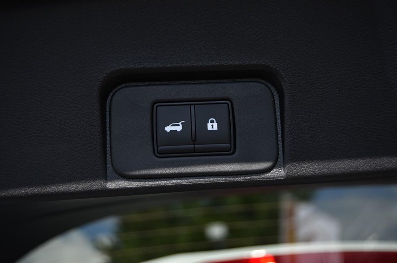 Nissan Rogue Vehicle Image 28