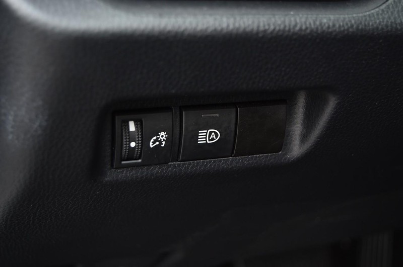 Toyota RAV4 Vehicle Image 10