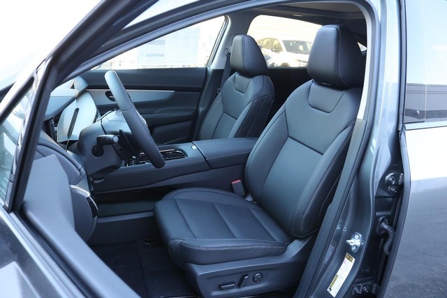 Nissan Murano Vehicle Full-screen Gallery Image 17