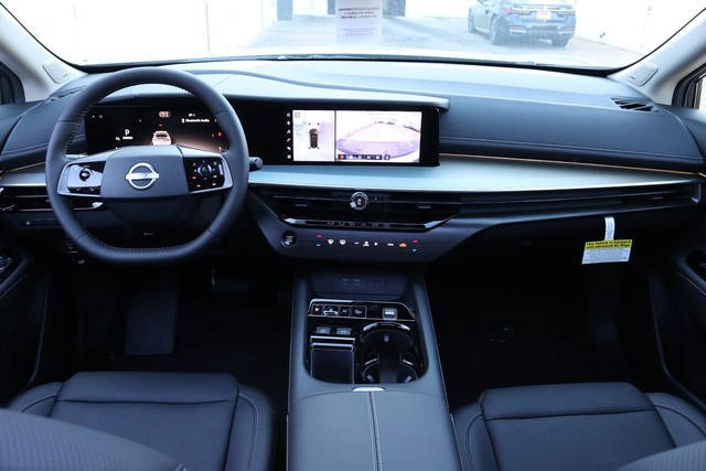 Nissan Murano Vehicle Full-screen Gallery Image 21
