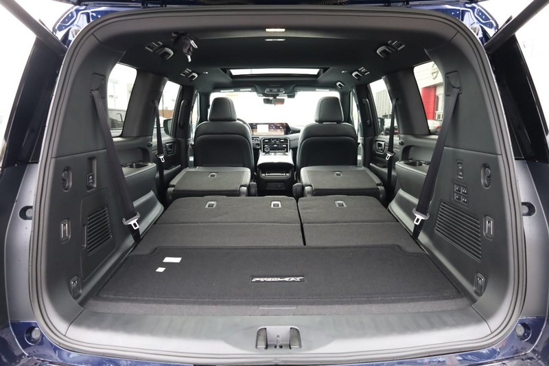 Nissan Armada Vehicle Image 07