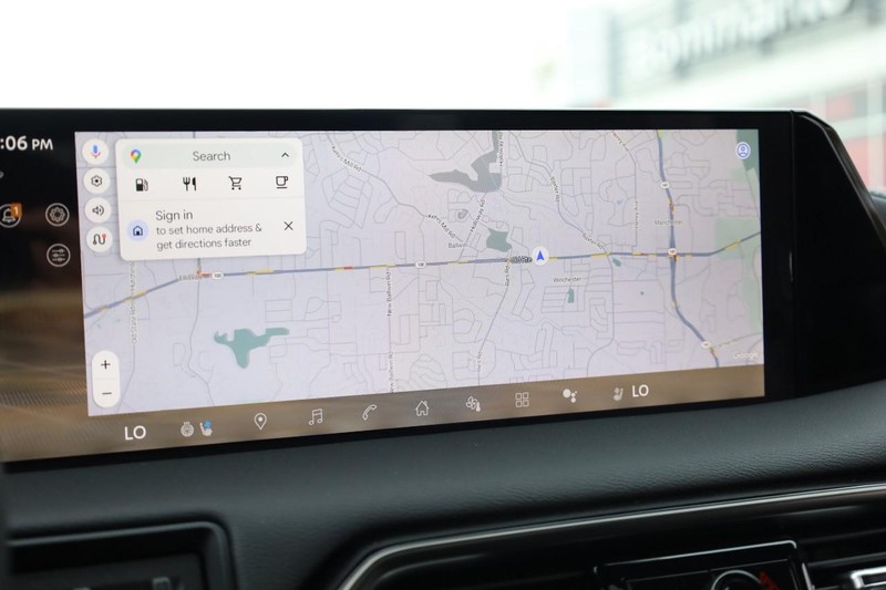 Nissan Armada Vehicle Image 16