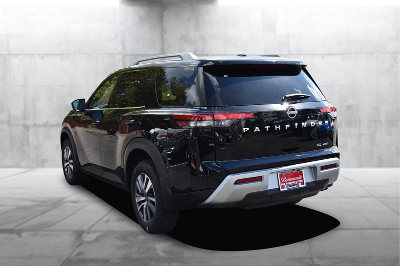 Nissan Pathfinder Vehicle Image 07