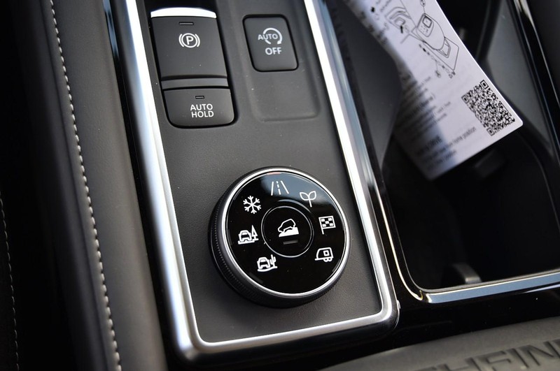 Nissan Pathfinder Vehicle Image 20