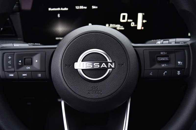 Nissan Kicks Vehicle Image 20