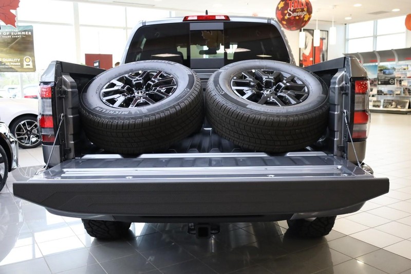 Nissan Frontier Vehicle Image 07