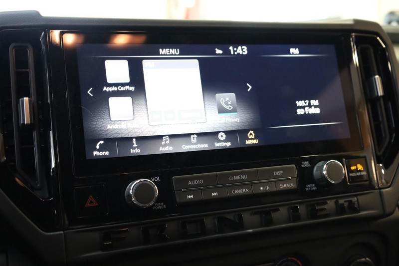 Nissan Frontier Vehicle Image 11