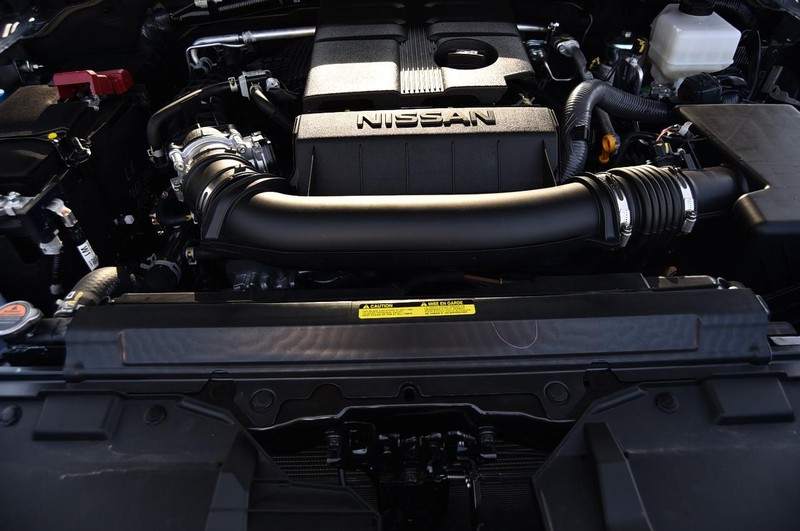 Nissan Frontier Vehicle Full-screen Gallery Image 26