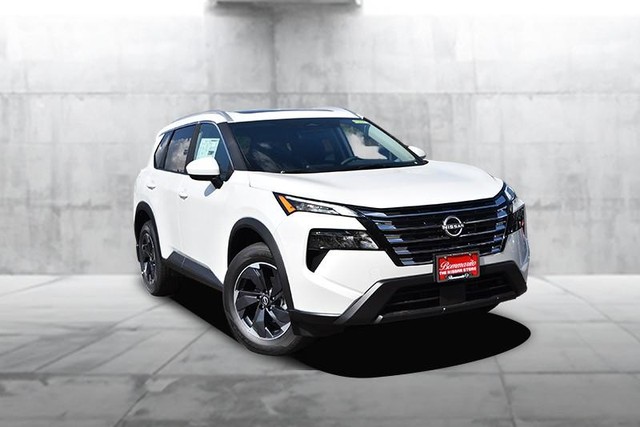 Nissan Rogue Vehicle Image 02