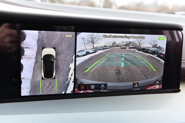 Nissan Murano Vehicle Full-screen Gallery Image 14