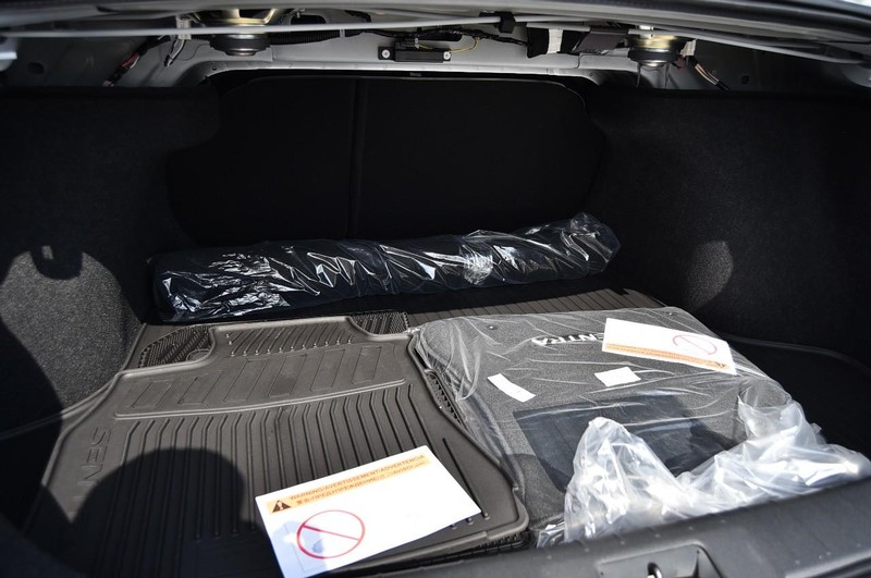 Nissan Sentra Vehicle Image 23