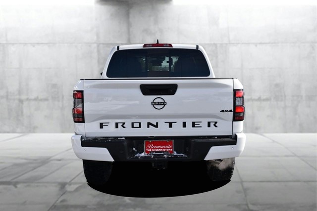 Nissan Frontier Vehicle Image 06
