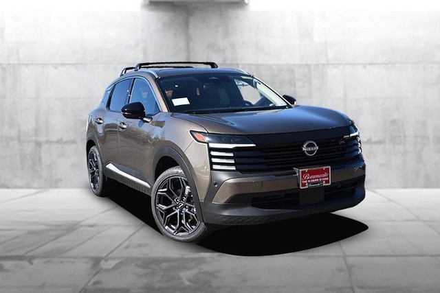 Nissan Kicks Vehicle Image 02