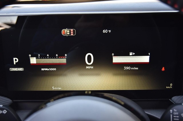 Nissan Kicks Vehicle Image 12