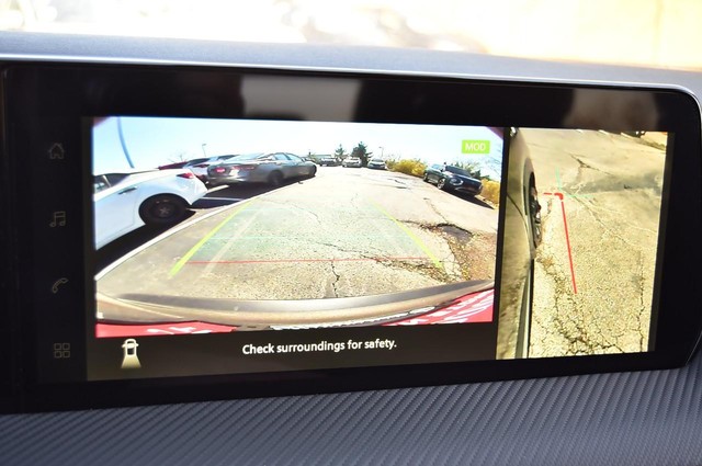 Nissan Kicks Vehicle Image 14