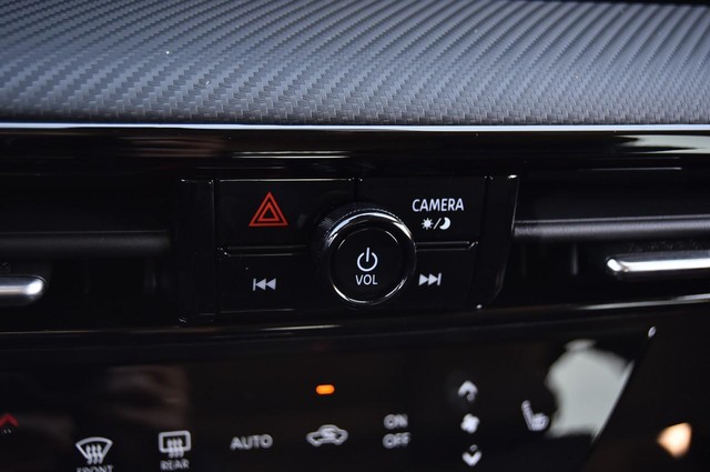 Nissan Kicks Vehicle Image 17