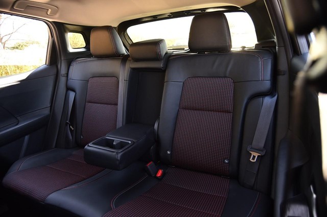 Nissan Kicks Vehicle Image 27