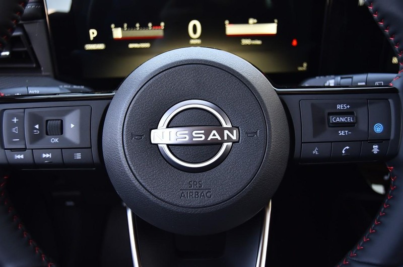 Nissan Kicks Vehicle Image 22