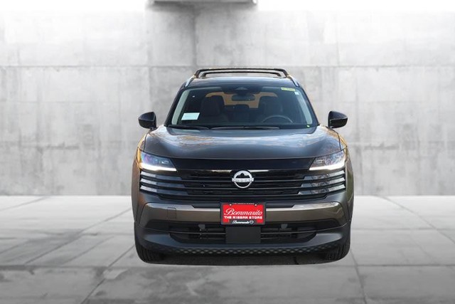 Nissan Kicks Vehicle Image 04