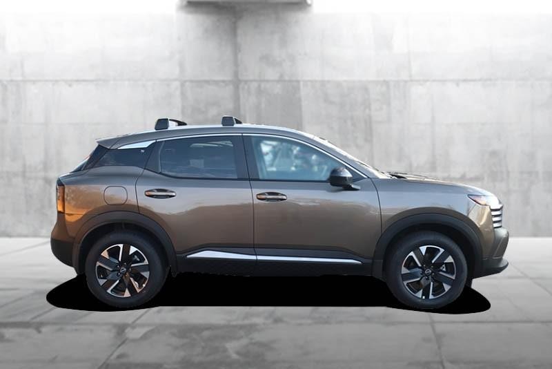 Nissan Kicks Vehicle Full-screen Gallery Image 5