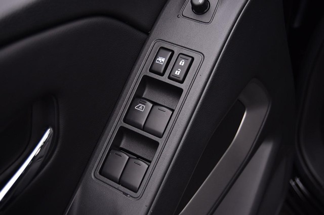 Nissan Frontier Vehicle Image 10