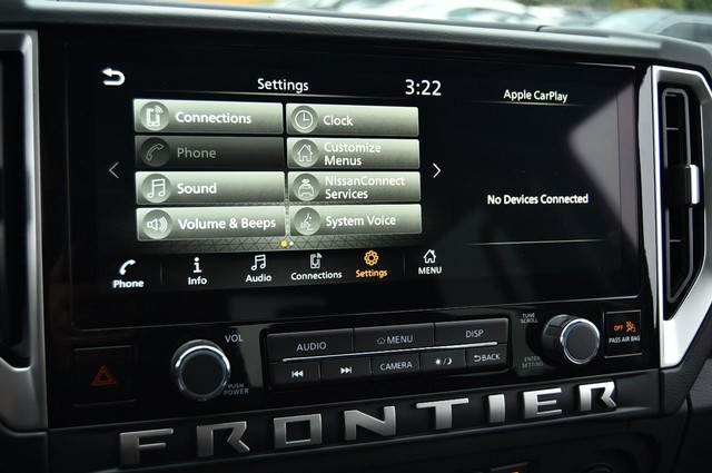 Nissan Frontier Vehicle Image 17